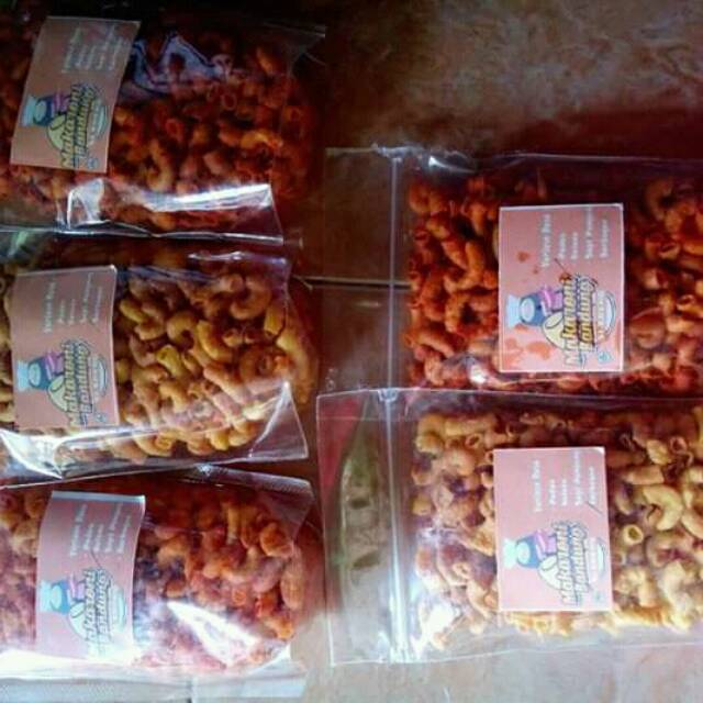 

Makaroni PEDAS,ASIN,BALADO,BBQ/ 100 GR/KRIUKK HIGIENIS