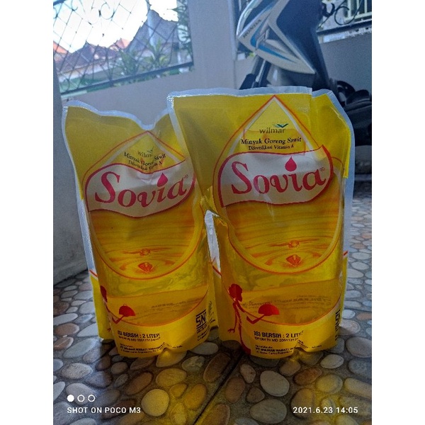 

MINYAK GORENG SOVIA kemasan reffil 2 liter