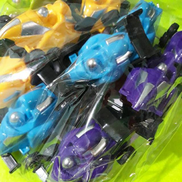 

Rautan orotan motif race car 6cm x 5cm x 4cm