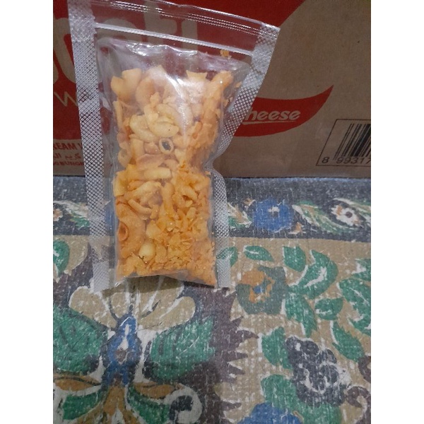 

makroni 2000 an