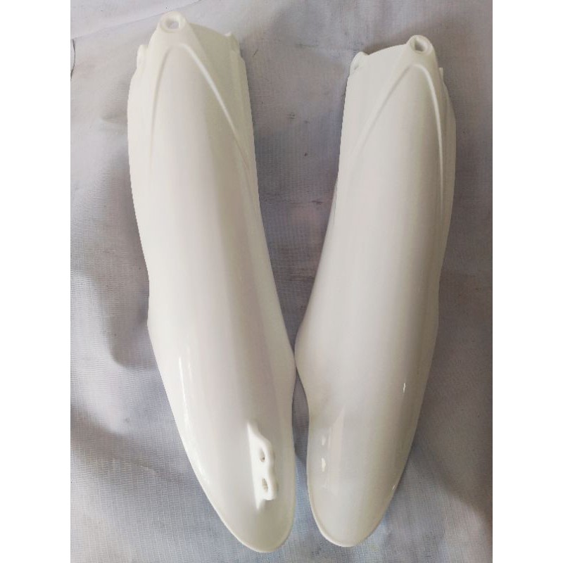 cover shock depan YZ 250 Putih