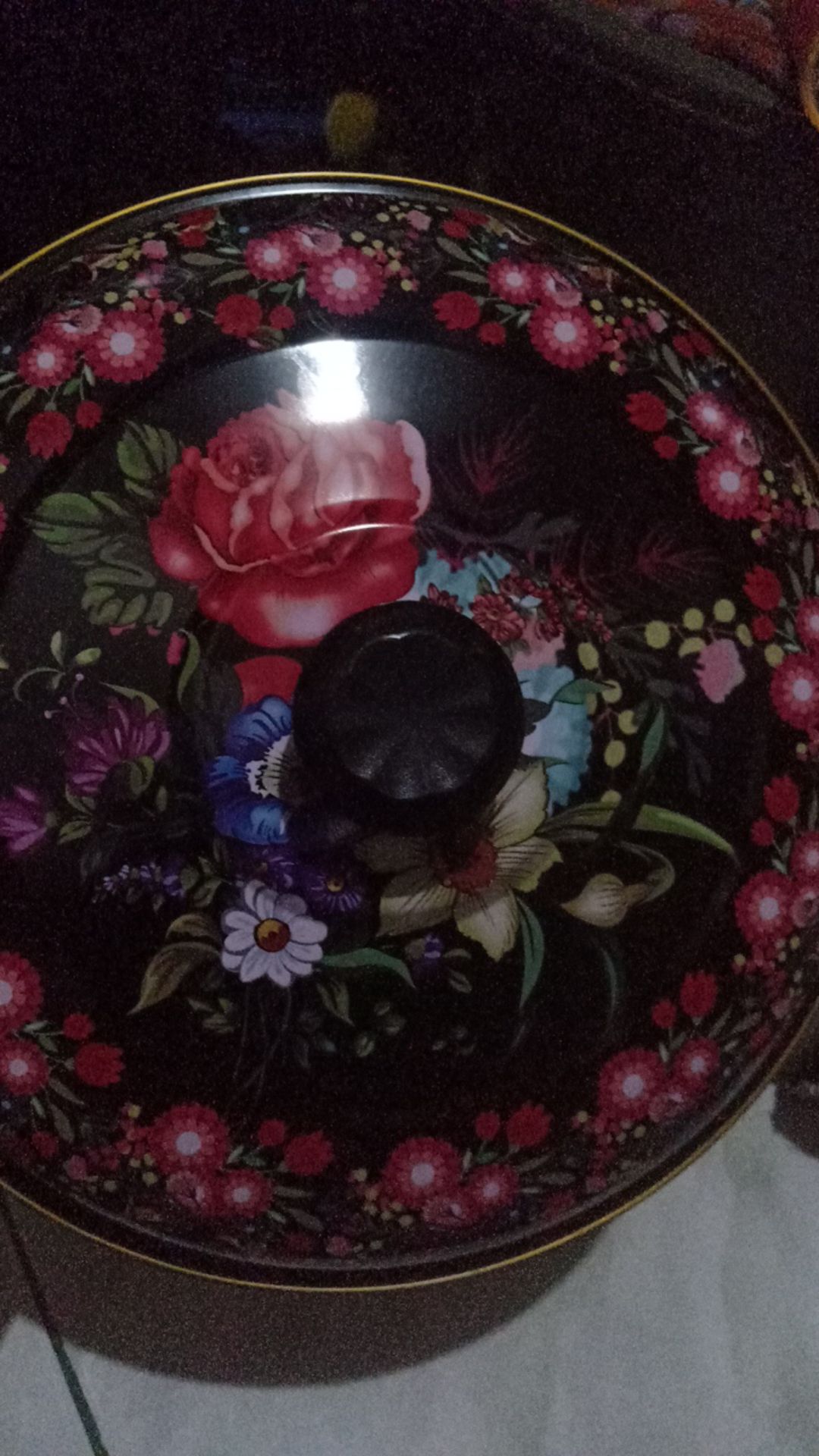 Baskom Kembang Tutup Merah, Hitam & Cream 36cm, 32cm, 30cm & 26cm