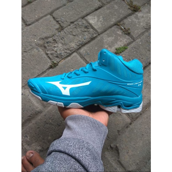 SEPATU VOLI/SEPATU MIZUNO WAVE LIGHTNING Z4 MID/MIZUNO WLZ4