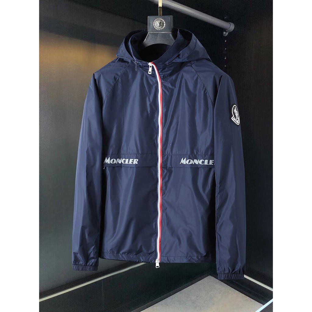 moncler size m