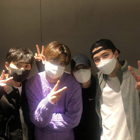 Selimut Bulu Dewasa Halus Lembut 150x200 Motif Kren ,ngetren Termurah Kualitasimport ,hargapromo Cod