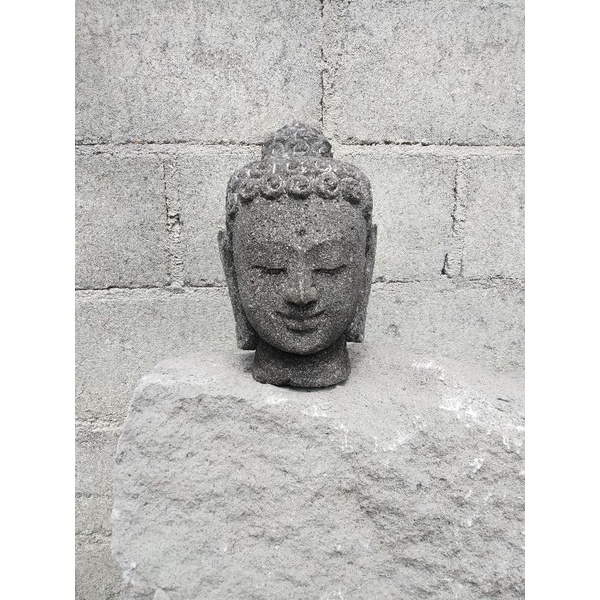 Patung Kepala budha kecil
