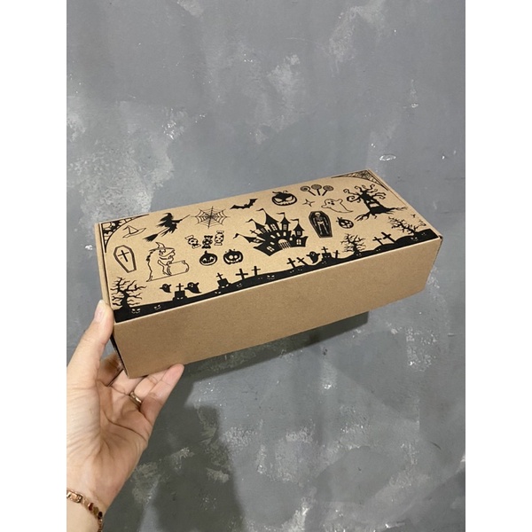 

box corrugated hallowen size30x13x7/box kado