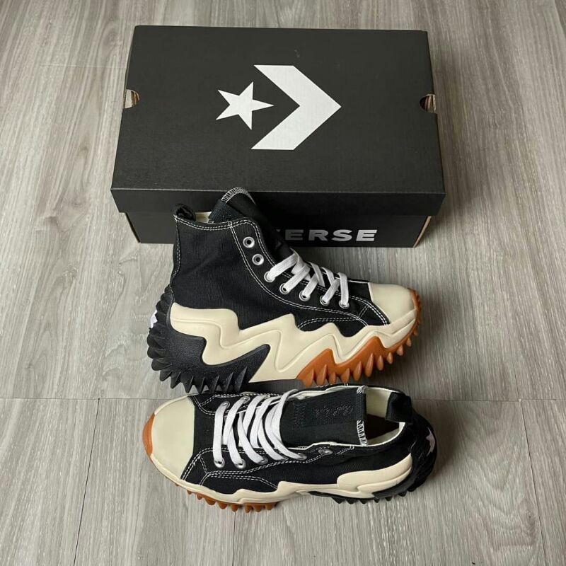 Converse Run Star Motion