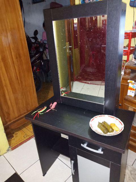 Lunar Furniture - Meja Rias Murah Sliding Minimalis Mr 530