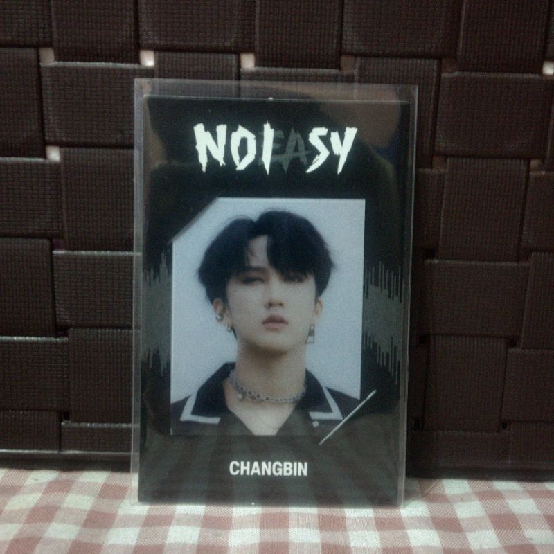 photo frame noeasy changbin stray kids