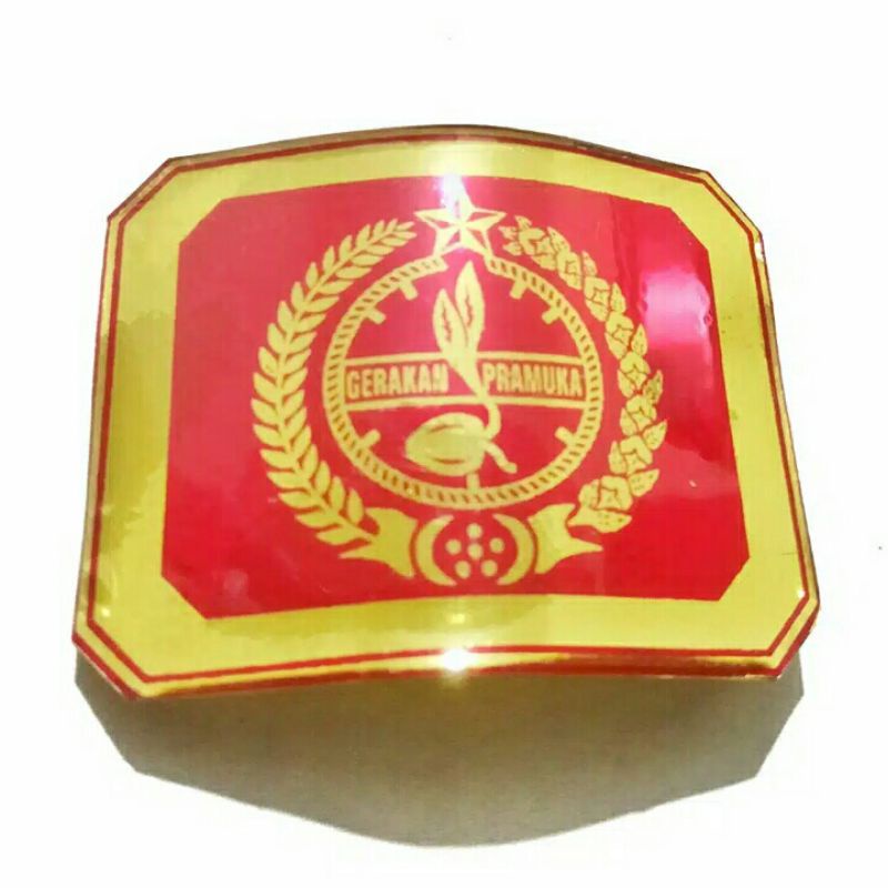 Tanda Topi emblem pramuka kuningan besar