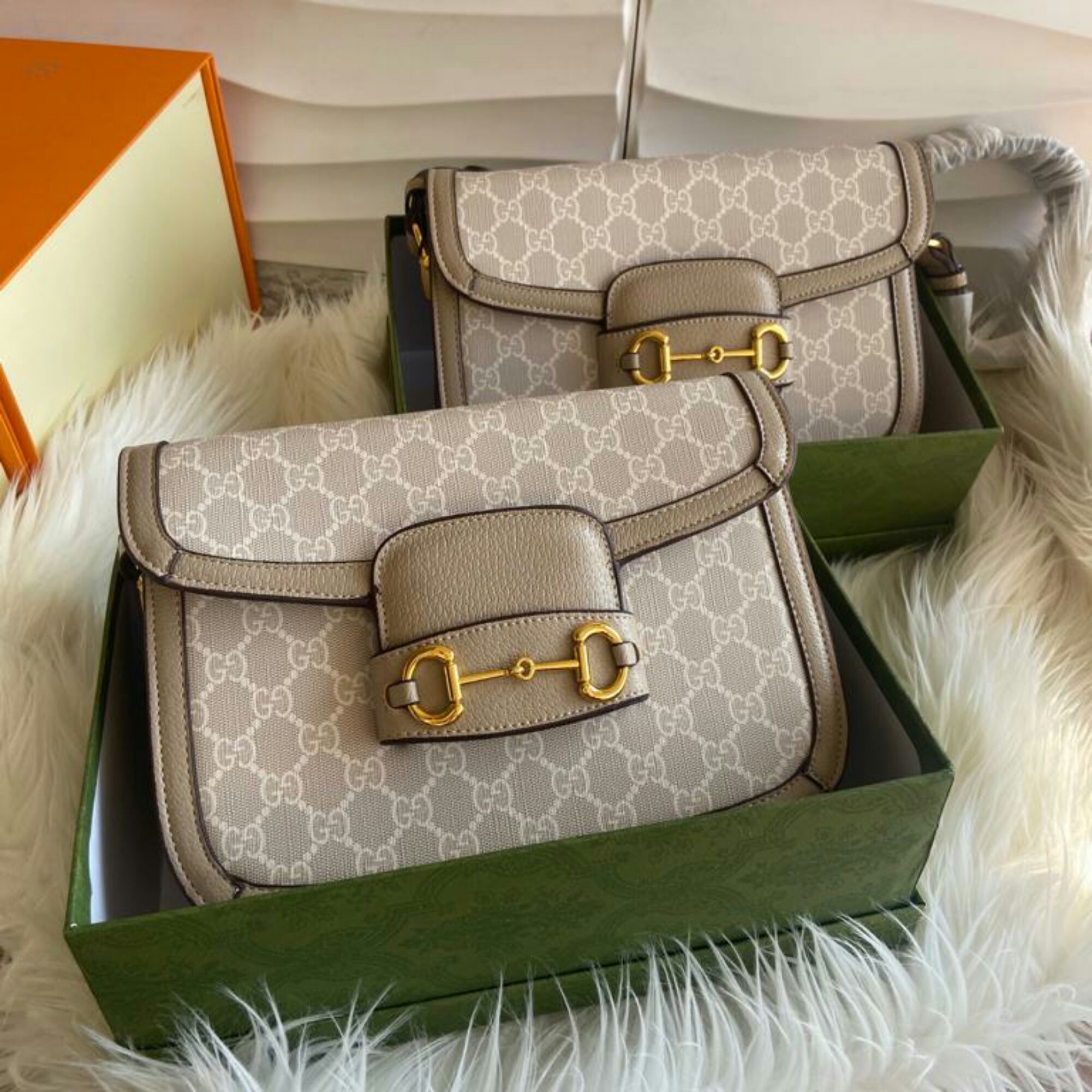 Jual Tas Gucci Tote Kanvas Set Dompet Super 258-1SV Terbaru oleh Raissa  Online Shop