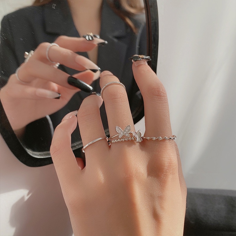 4pcs / Set Cincin Model Double Butterfly Twisted Warna Silver Untuk Wanita