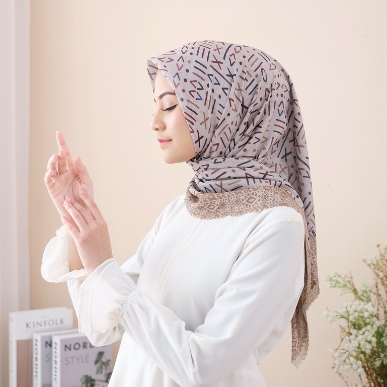 Mevrouw Hijab SAFI 110x110 Ultrafine Lasercut