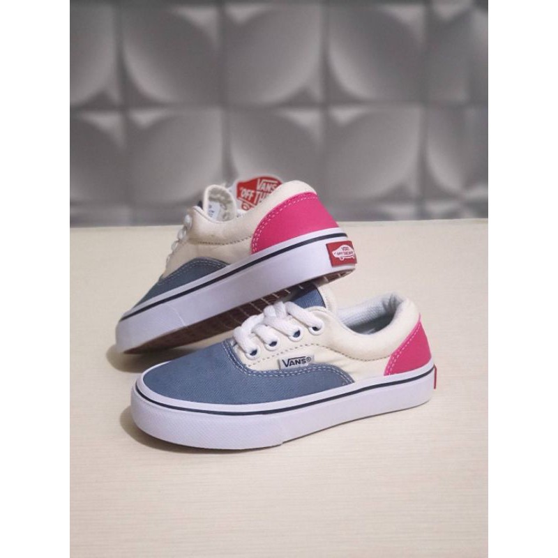 sepatu anak laki dan sepatu sneakers anak perempuan vans original kids casual dan sport