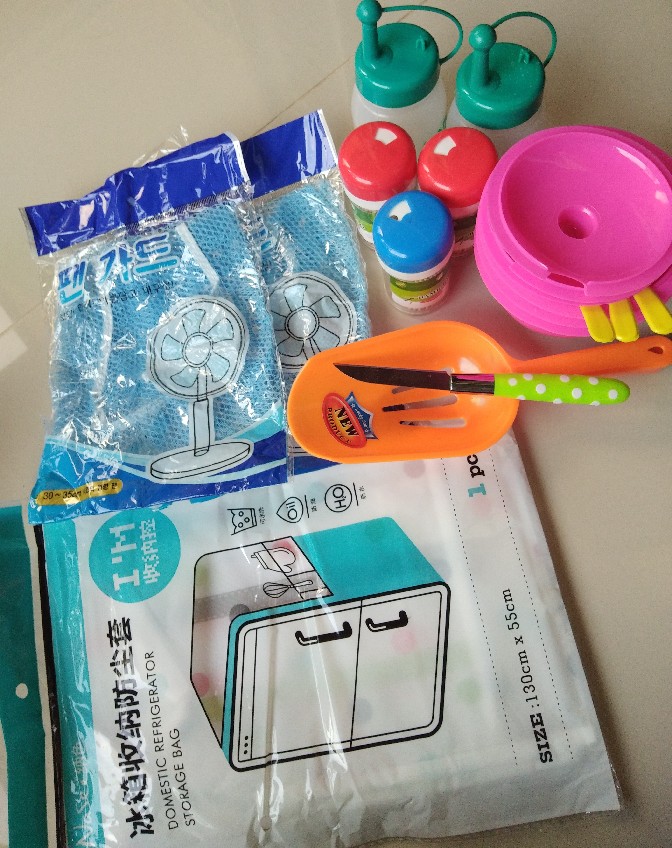 Tempat Tusuk Gigi + Isi 100  50gr