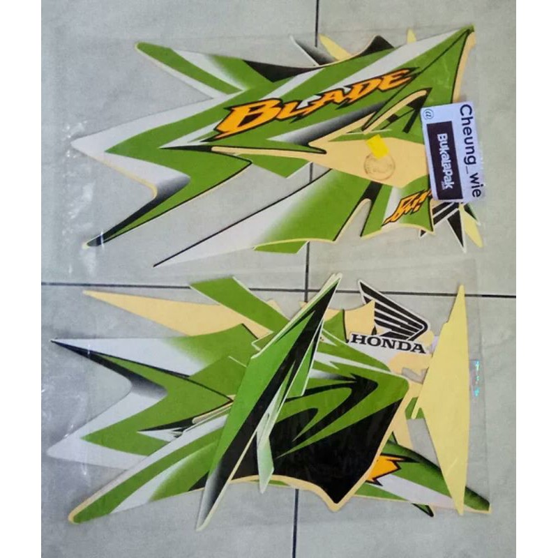 lis body stiker striping honda blade old 110 R 2010 -2011 Hijau Putih