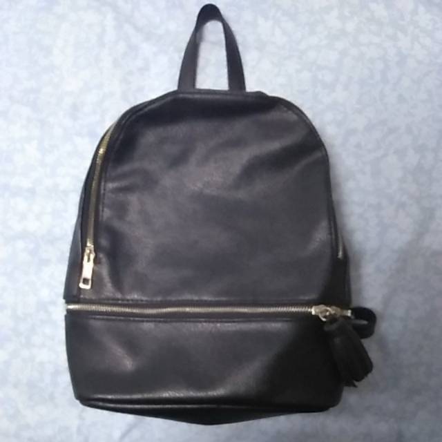 Tas Hitam Kulit Stadivarius