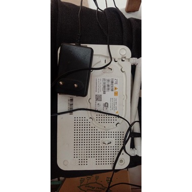 MODEM / AP ZTE F609 bekas