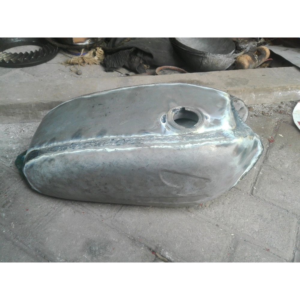 Tangki CB 100 glatik galvanis tebal Terbaik