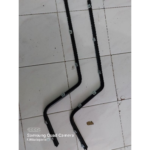 Weather Strip Colt Diesel Ragasa / Karet Pelipit List Kaca Colt Diesel Ragasa lengkap dengan Klip