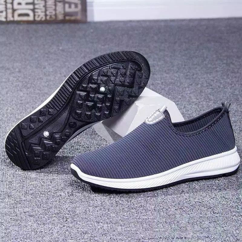 SEPATU SNEAKER SLIP ON TANPA TALI POLOS SEPATU SNEAKER TERBARU ONKE POLOS