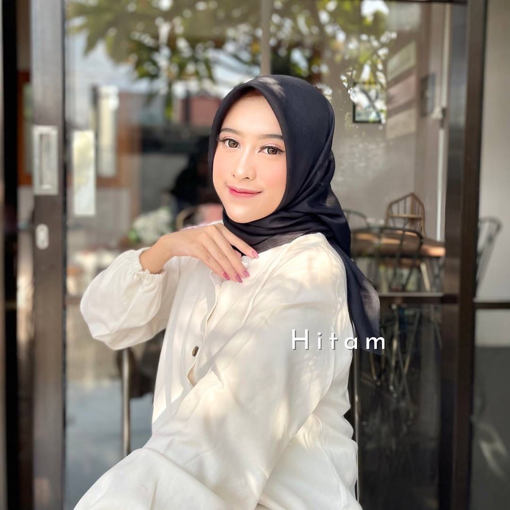 KERUDUNG SEGI EMPAT POLOS HIJAB SEGI EMPAT POLOS TERMURAH