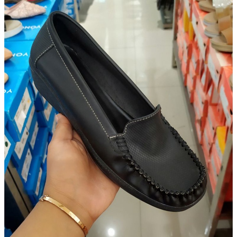 Sepatu Wanita ST.MORITZ