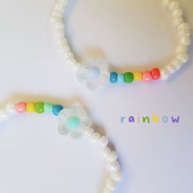 gelang kpop / gelang korea / flowery white bracelet / gelang bunga / gelang manik (bunga kilap)