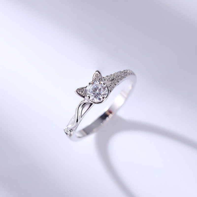 Cincin Moissanite Inlaid Untuk Wanita