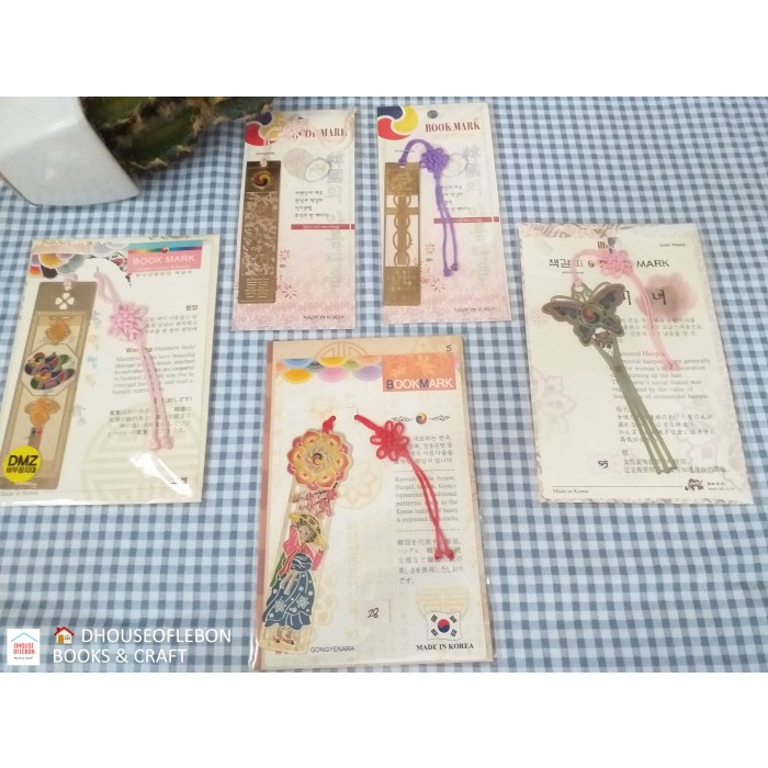 

Diskon Bookmark / Pembatas Buku Metal Korea Ori Motif Campur Murah