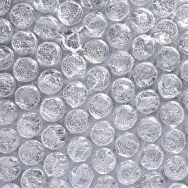 

Bubble wrap untuk tambahan packing