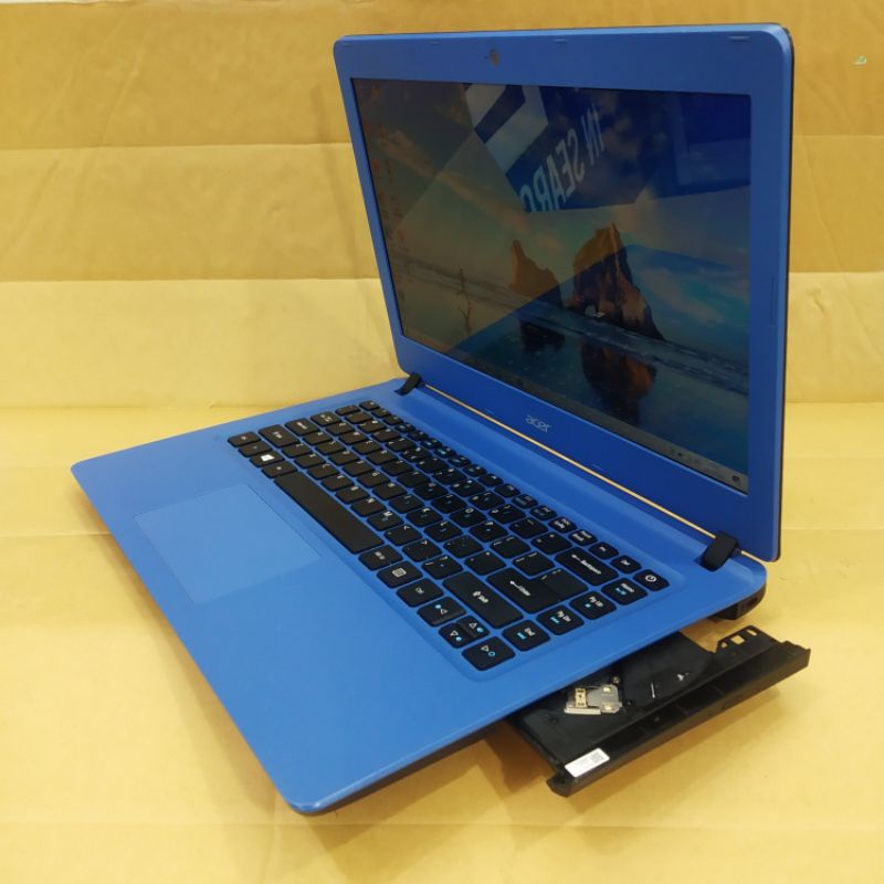 Laptop Bekas Acer Aspire ES1-432 N3350 RAM 4GB/500GB Biru Mulus