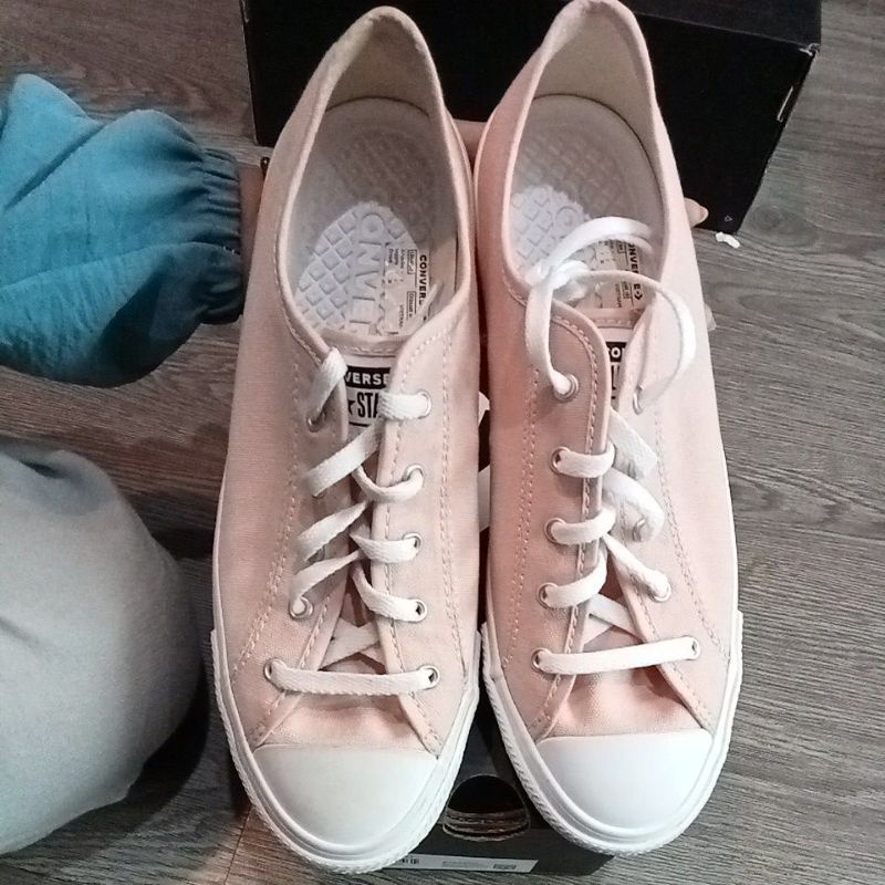 (KB15) Sepatu C0nv3rs3 572719C women