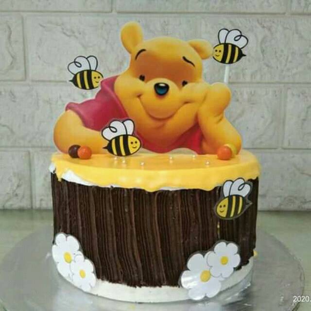 

winnie the pooh / birthday cake / kue ulang tahun / beruang