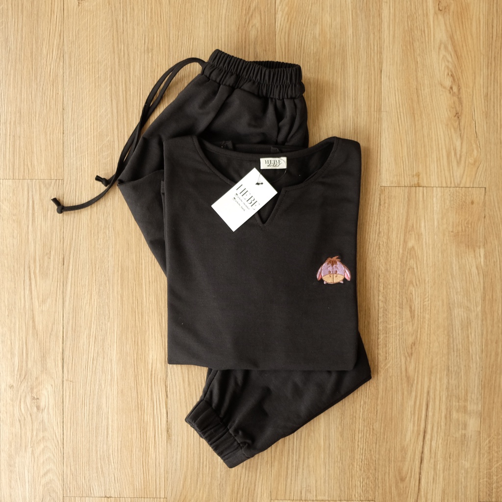 Furry Set SPECIAL EDITION Pakaian Wanita-Black Eeyore