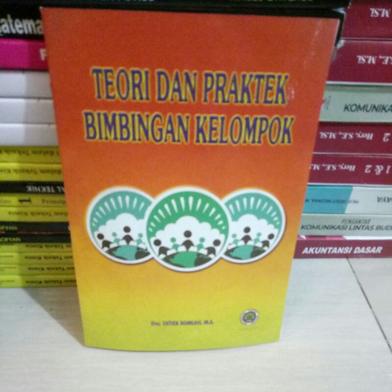 

Teori dan praktek bimbingan kelompok