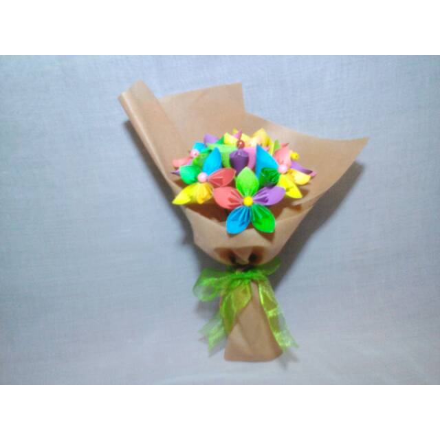 

Buket bunga kertas kusudama (origami -handmade