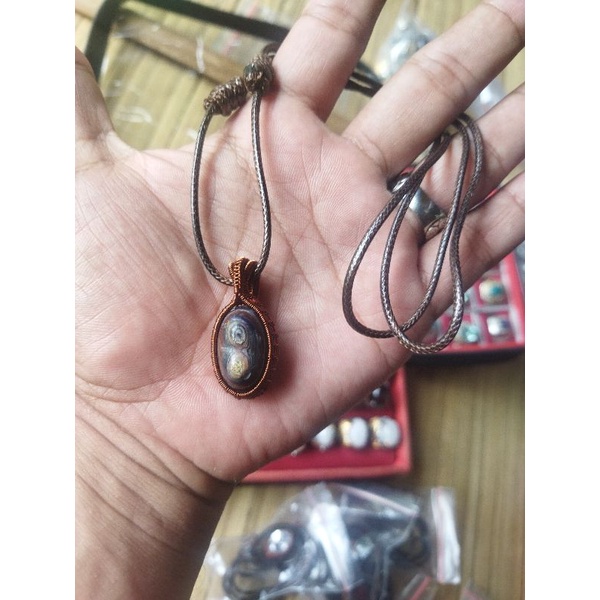 KALUNG ETNIK LIONTIN BATU AKIK SULAIMAN SUSU (N)