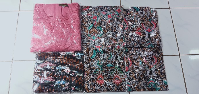 Maura Couple - Sania Ruffle Batik Couple Ori Ndoro Jowi Garansi Termurah Shopee - Kebaya Modern
