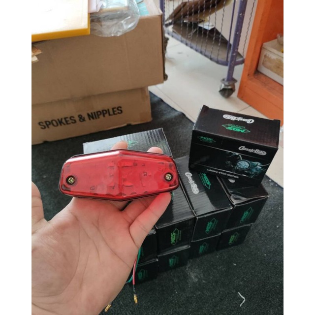 lampu stop belakang CB