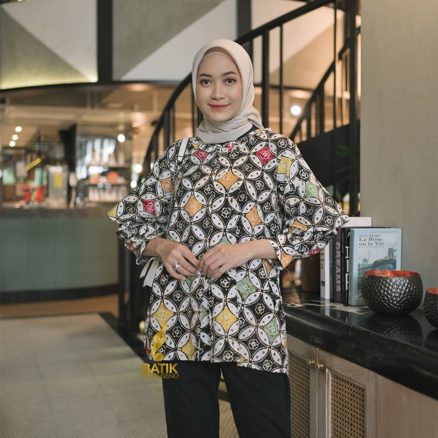 PRABUSENO // Batik Prabuseno - Sasikirana Blouse Batik Wanita Lengan Panjang