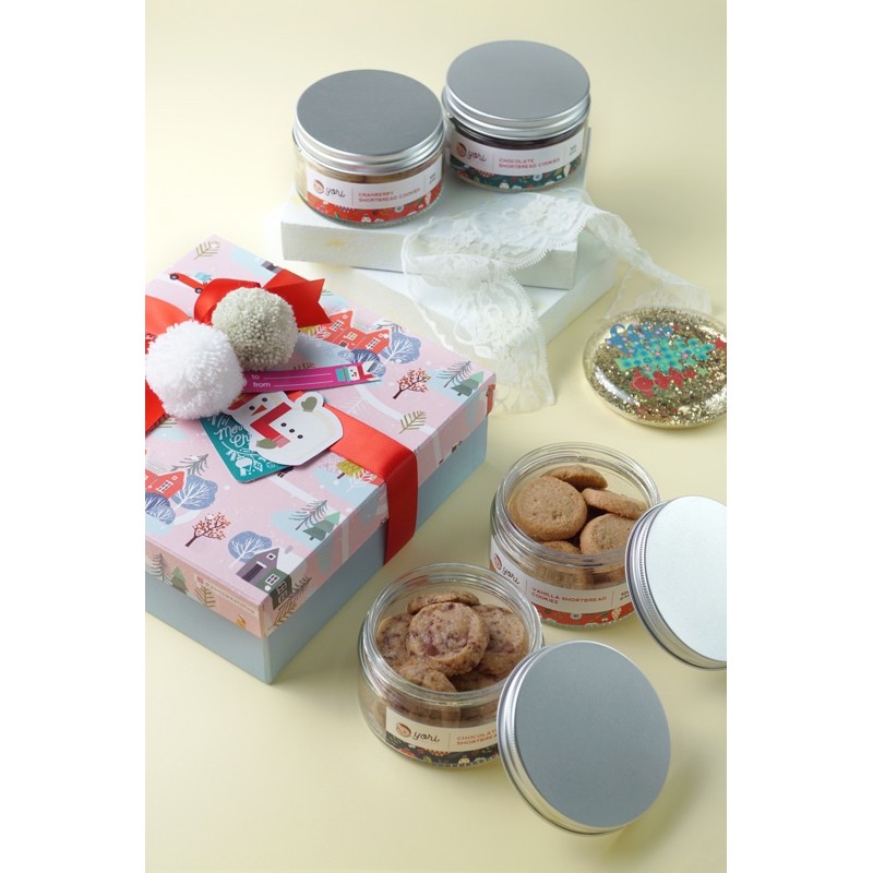 

Christmas Hampers
