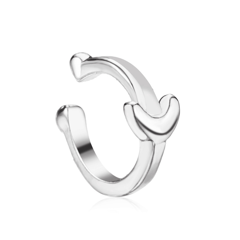 Anting Klip Logam Perak Busana Sederhana Anting Wanita Mutiara Korea Baru Aksesori Kupu-kupu Multifungsi Sederhana Dan Tidak Berpori-19