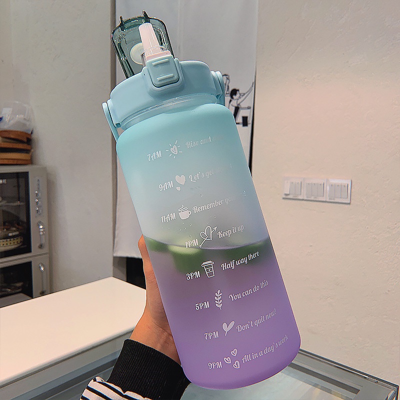 【Spot barang】jumbo Botelo Botol Motivasi Minum 2 Liter Jumbo Tumblr Air Tanda Waktu-Green purple【2L】