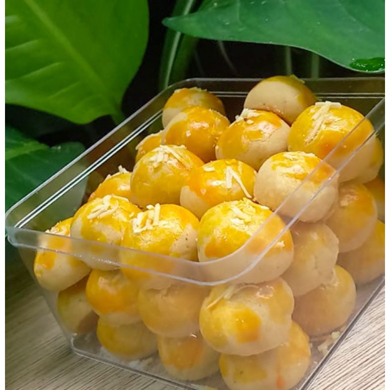 

KUE KERING NASTAR KEJU