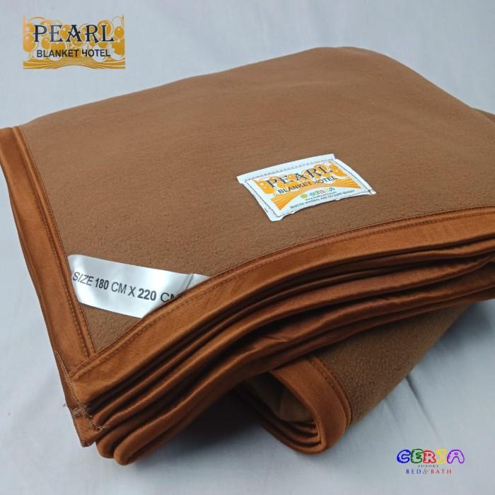 Blanket Selimut Hotel Polos Tebal Dewasa Pearl 180X220Cm Coklat Tua