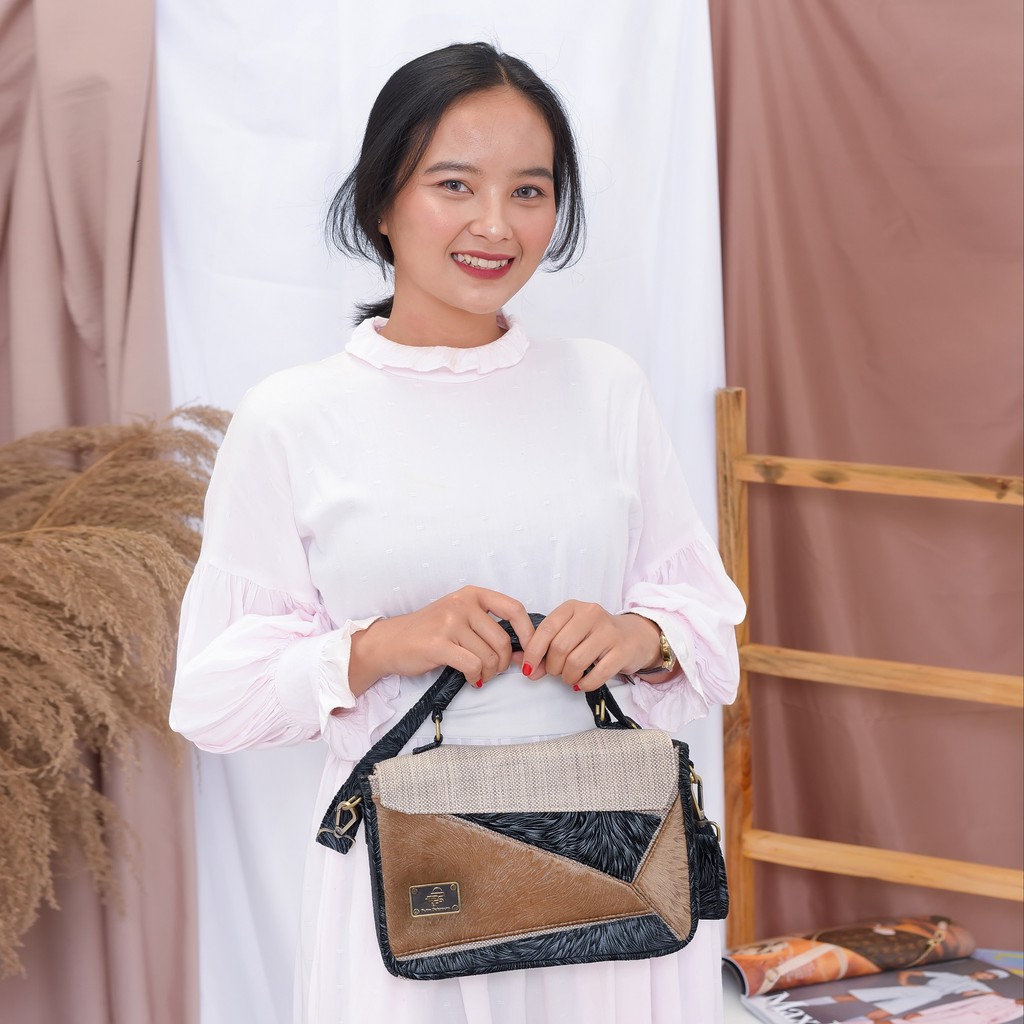 Putra Sukapura Handycraft Tas Selempang Wanita fashion Branded