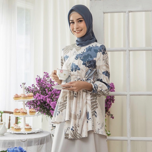 Melati blouse wearingklamby
