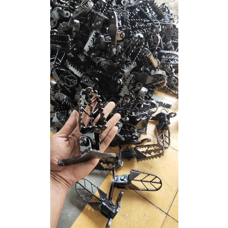 pustep depan crf dan klx footstep depan footstep klx crf